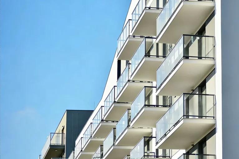 Residential Frameless Glass Balcony Project – Italy